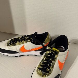 Nike Daybreak White, Yellow and Neon Orange Sneakers Women Size 10